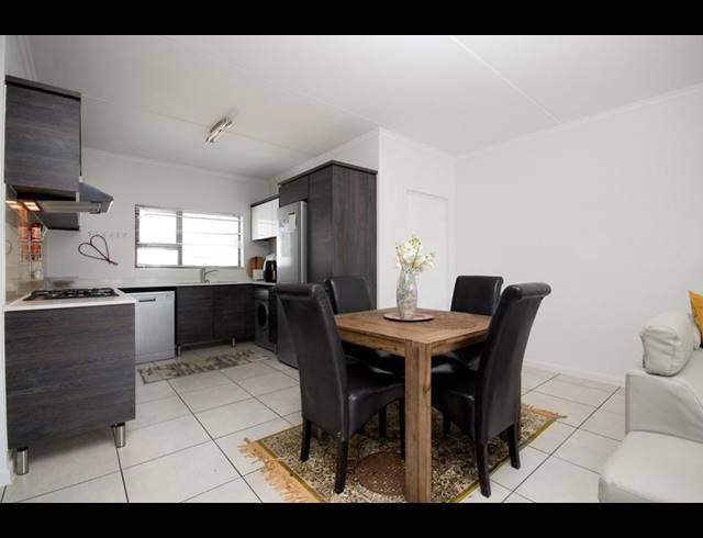 2 BEDROOM APARTMENT FOR SALE IN GREENSTONE HILL